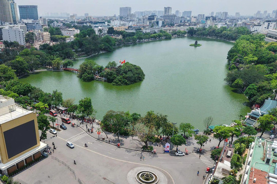 Tầm nhìn nào và quyết sách gì cho xứng tầm với hồ Hoàn Kiếm?