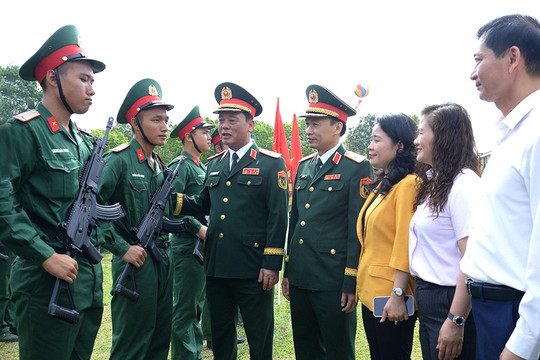 Xây dựng lực lượng vũ trang Thủ đô cách mạng, chính quy, tinh nhuệ, hiện đại, đáp ứng yêu cầu nhiệm vụ bảo vệ vững chắc Thủ đô trong kỷ nguyên mới