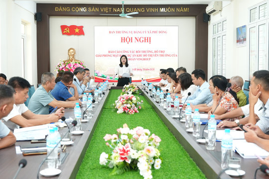 Đảng ủy xã Phù Đổng nghe báo cáo về GPMB Dự án Khu đô thị Yên Thường