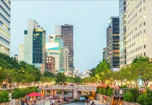 Seoul đưa dòng nước trở lại trung tâm thành phố