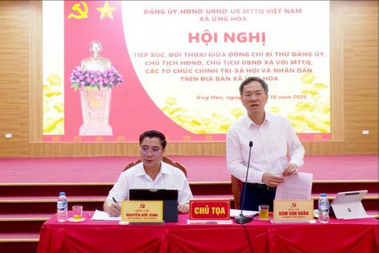 Lãnh đạo xã Ứng Hòa lắng nghe, giải quyết kiến nghị của nhân dân