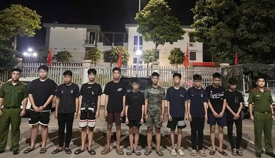 Hà Nội: Ngăn chặn nhóm thanh thiếu niên mang hung khí hỗn chiến