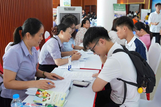 Nhu cầu nhân lực trẻ tăng mạnh