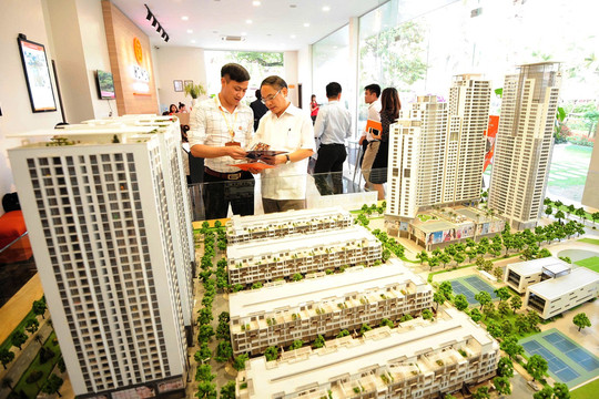 Lãi suất cho vay tăng: Doanh nghiệp bất động sản tìm cách giảm áp lực