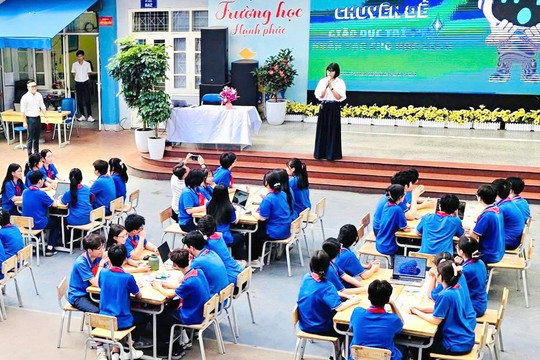 Phổ cập giáo dục AI: Trăn trở bài toán về hạ tầng và con người