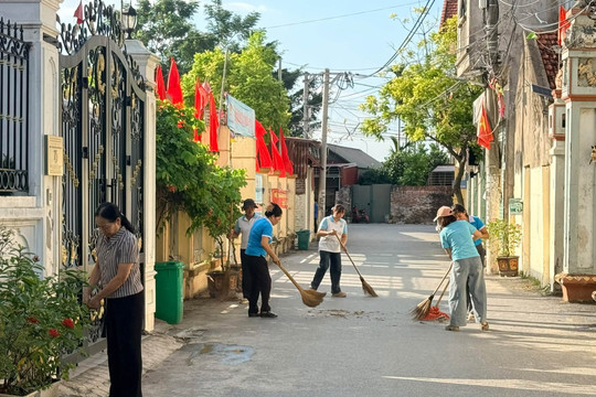 Xã Đan Phượng sôi nổi thi đua làm đẹp cảnh quan môi trường