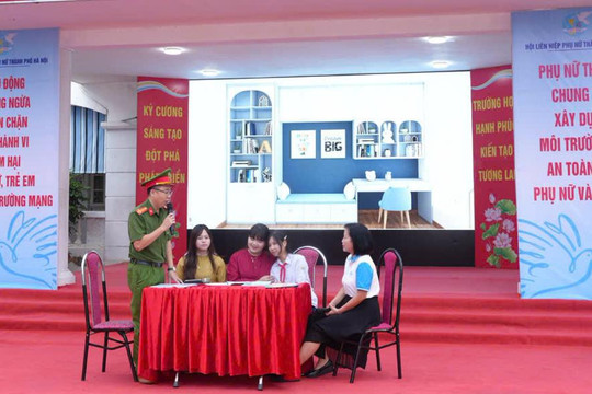 Hà Nội: Chung tay bảo vệ phụ nữ, trẻ em trước nguy cơ xâm hại trên không gian mạng