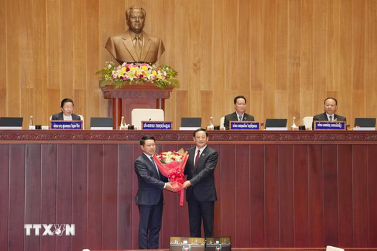 Việt Nam chúc mừng tân Thủ tướng và Chủ tịch Quốc hội Lào