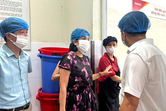 Chuẩn hóa quy trình, số hóa giám sát bữa ăn bán trú