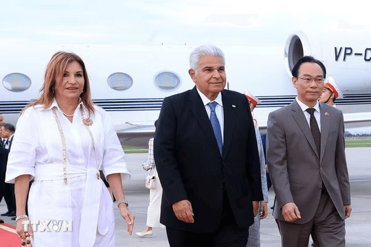Tổng thống Cộng hòa Panama José Raúl Mulino và Phu nhân đến Hà Nội, bắt đầu thăm chính thức Việt Nam