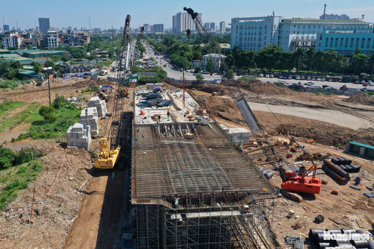 Cầu vượt giải quyết “điểm nghẽn” nút giao Phạm Tu - Đường 70 dần lộ diện