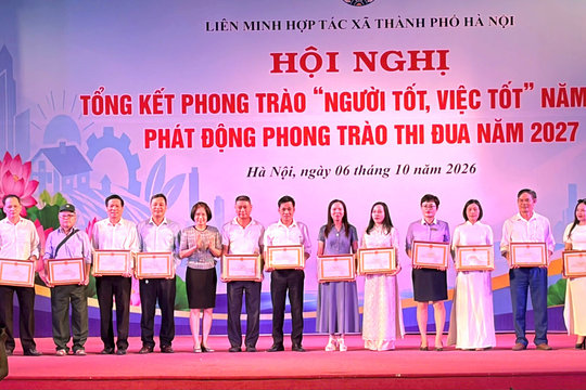 Liên minh Hợp tác xã thành phố Hà Nội khen thưởng 215 tập thể, cá nhân