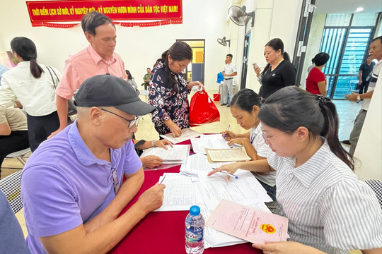 Phường Phương Liệt chi trả bồi thường, hỗ trợ, tái định cư Dự án Quốc lộ 1A cho 11 hộ dân đầu tiên