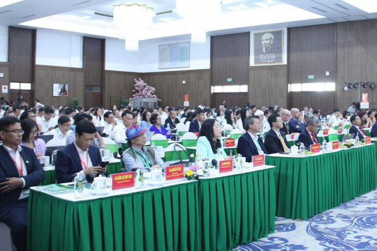 Đưa công nghệ từ phòng thí nghiệm ra đồng ruộng