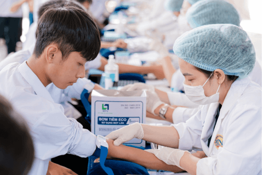 MEDLATEC mở màn chiến dịch sàng lọc Thalassemia miễn phí cho 5.000 học sinh THPT Hà Nội