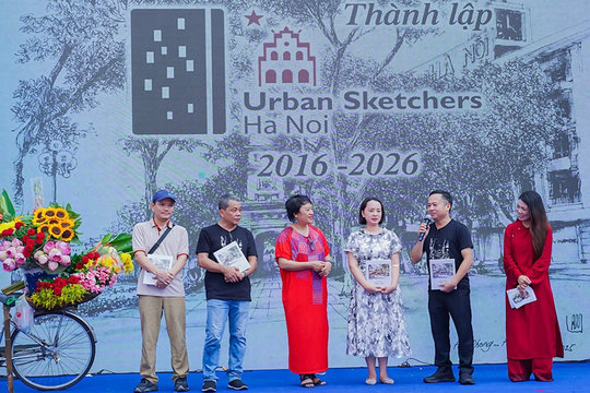 Một thập kỷ cùng vẽ phố