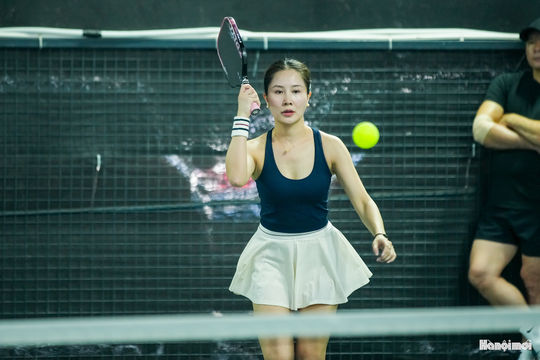 Những "bóng hồng" sôi nổi tranh tài tại Giải Pickleball Cơ quan Báo và phát thanh, truyền hình Hà Nội mở rộng