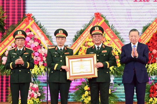 Tổng Bí thư, Chủ tịch nước Tô Lâm dự Lễ kỷ niệm 80 năm Ngày truyền thống Lực lượng vũ trang Thủ đô