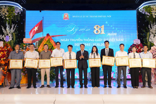 Khen thưởng 7 tập thể, 66 cá nhân có nhiều đóng góp trong hoạt động của Đoàn Luật sư thành phố Hà Nội