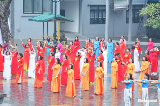 Phường Phú Thượng sôi nổi hoạt động chào mừng các ngày lễ lớn