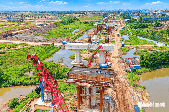 Nhìn Hà Nội từ những công trình đang mở không gian phát triển mới