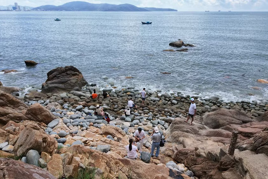 Công bố tour xuyên Việt 39 ngày