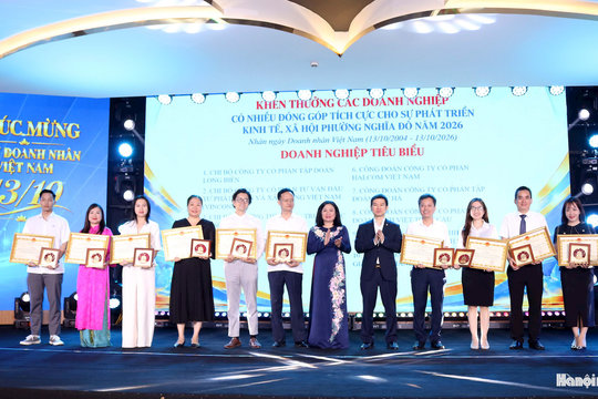 Phường Nghĩa Đô biểu dương 60 doanh nghiệp, hộ kinh doanh tiêu biểu