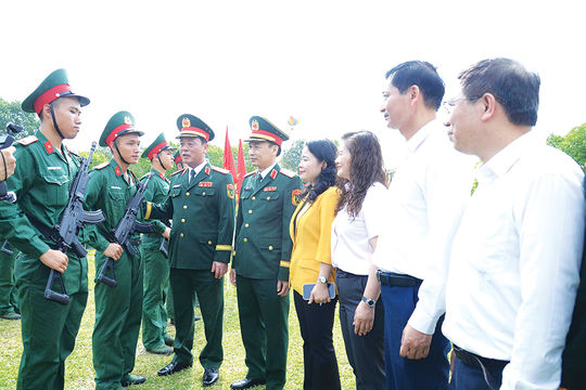 Xây dựng lực lượng vũ trang Thủ đô vững mạnh, chính quy, tinh nhuệ, hiện đại