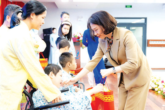Thêm điểm tựa cho người có công