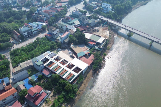 Xuất hiện cụm công trình vi phạm hành lang thoát lũ sông Đáy, tại xã Vân Đình