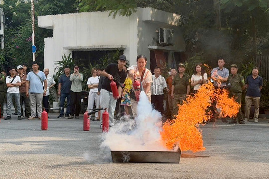 Phòng cháy từ cơ sở: Khắc phục nguy cơ, nâng kỹ năng thoát nạn