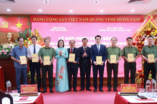 Kiên định nền tảng tư tưởng, vững bước đi lên chủ nghĩa xã hội ở nước ta