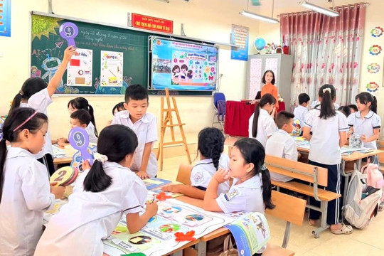 “Lớp học mở” ở phường Kim Liên: Khi công nghệ mở ra cách dạy và học mới