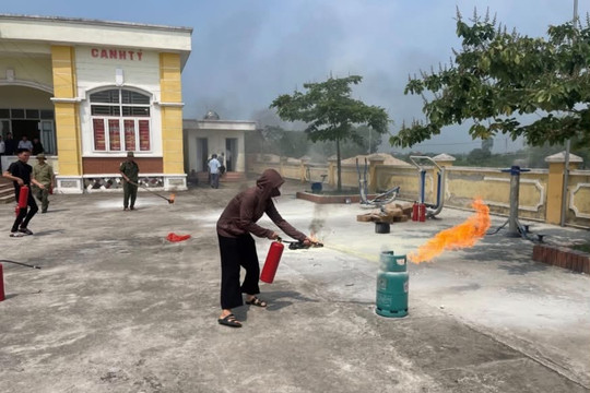 Tuyên truyền phòng chống cháy nổ cho 100 hộ kinh doanh nhà xưởng cơ sở thuê trọ