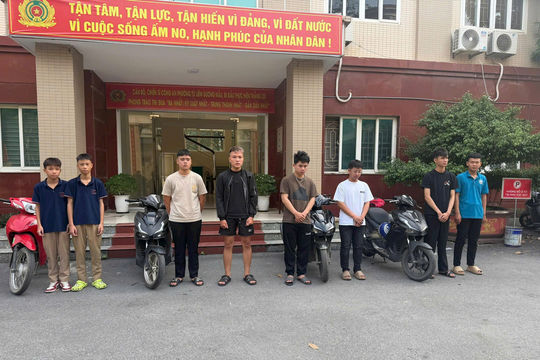 Triệu tập nhóm thanh thiếu niên hẹn “đua xe” qua tiktok lúc rạng sáng