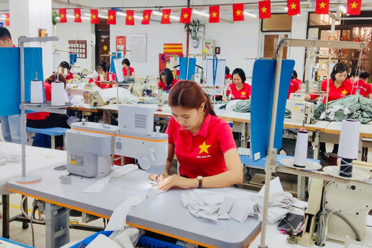 Tăng năng suất lao động - bứt phá từ công nghệ và nguồn nhân lực