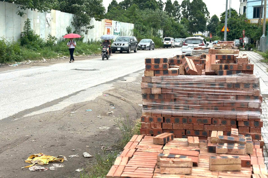 Xã An Khánh: Nhiều vi phạm về trật tự đô thị tại khu đất dịch vụ An Thọ