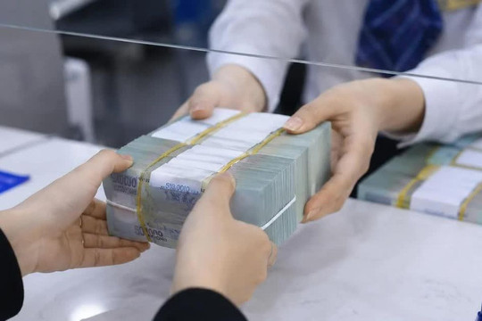 Minh bạch sở hữu ngân hàng: Thắt chặt kiểm soát thông qua nhiều công cụ