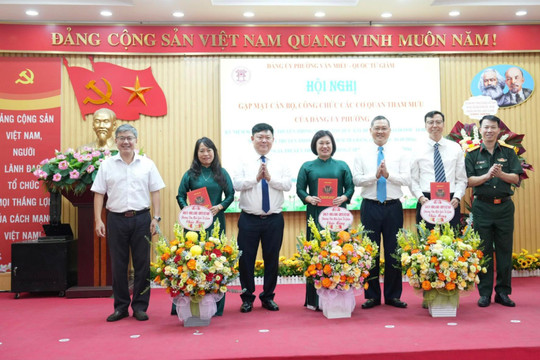 Phường Văn Miếu - Quốc Tử Giám nâng cao chất lượng tham mưu xây dựng Đảng