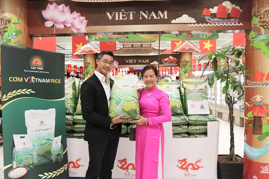 Xuất khẩu gạo: Từ giữ thị trường đến tìm phân khúc mới