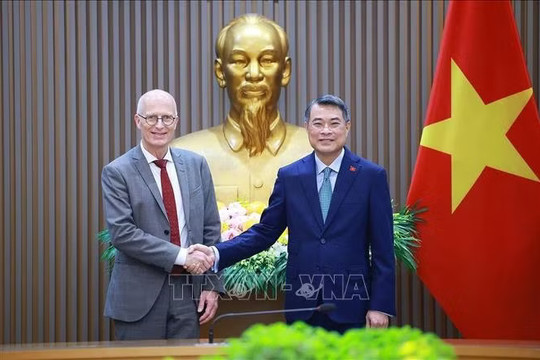 Thủ tướng Lê Minh Hưng đề nghị đưa cảng biển, kinh tế biển thành trọng tâm hợp tác Việt Nam - Hamburg