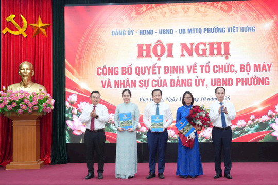 Phường Việt Hưng thành lập 5 phòng chuyên môn, kiện toàn 13 chi bộ trực thuộc