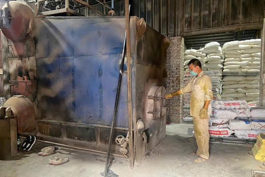 Xã Quang Minh xử lý vi phạm môi trường tại Công ty Cổ phần quốc tế Intermax