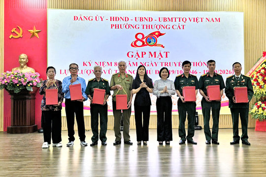 Phường Thượng Cát: Gặp mặt kỷ niệm 80 năm Ngày truyền thống Bộ Tư lệnh Thủ đô Hà Nội