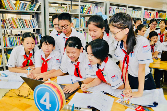 Sửa đổi chương trình, sách giáo khoa: Cần bám sát thực tiễn dạy học