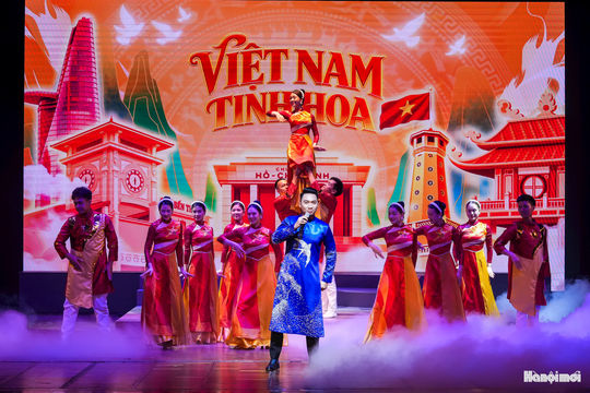 Toàn cảnh Lễ khai mạc Liên hoan Sân khấu Hà Nội mở rộng năm 2026