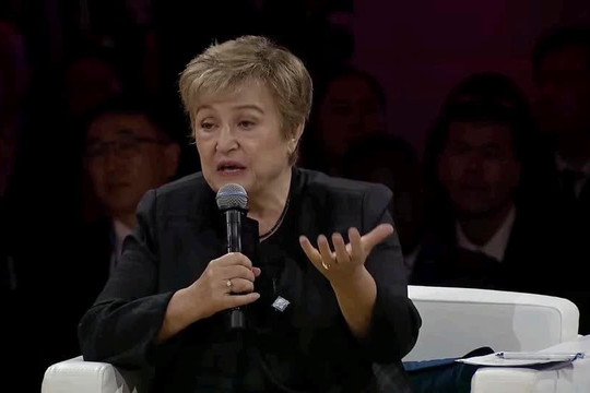 IMF cảnh báo rủi ro gia tăng khi AI phát triển quá nhanh