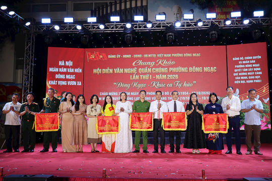 Học viện Cảnh sát nhân dân giành giải đặc biệt Hội diễn văn nghệ phường Đông Ngạc
