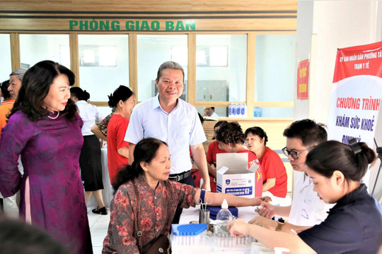 Phường Tây Hồ: Chăm lo người cao tuổi từ cơ sở