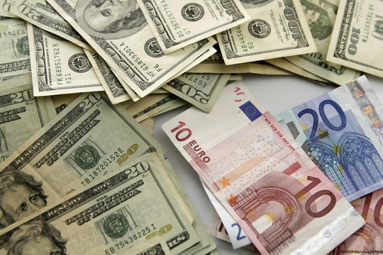 Đồng euro chịu sức ép từ bất ổn chính trị tại Pháp và giá năng lượng cao